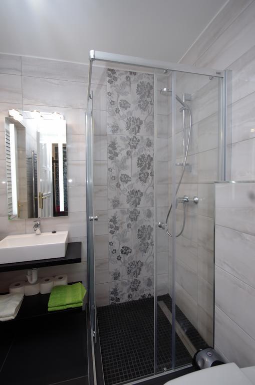Regina Delux Apartman Gyula Extérieur photo