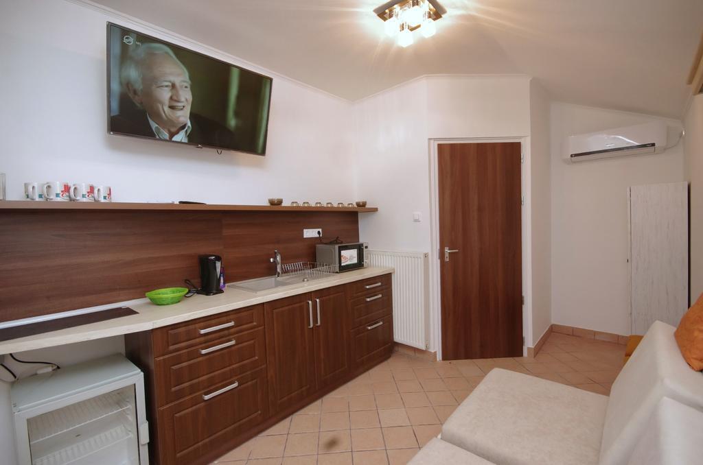 Regina Delux Apartman Gyula Extérieur photo