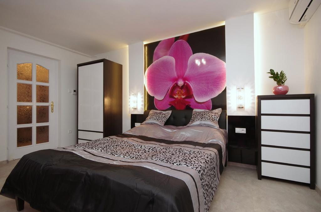 Regina Delux Apartman Gyula Extérieur photo