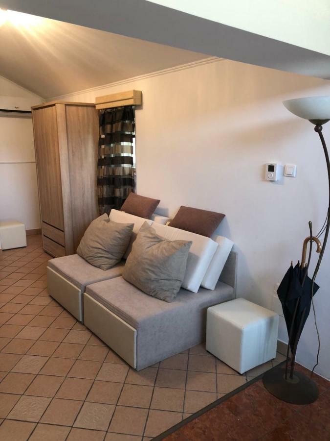 Regina Delux Apartman Gyula Extérieur photo
